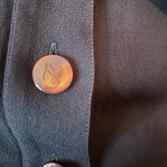 Vintage Karl Lagerfeld made in France size 40 navy blouse. Very good condition - Picture 12 of 12